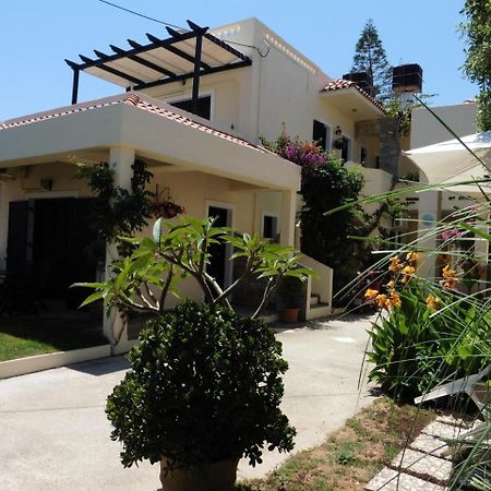 Julies Apartments Kokkini Hani Buitenkant foto