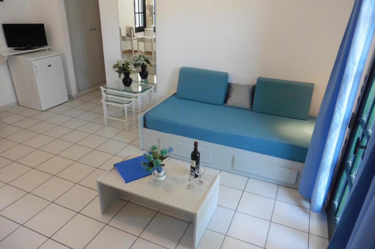 Julies Apartments Kokkini Hani Buitenkant foto