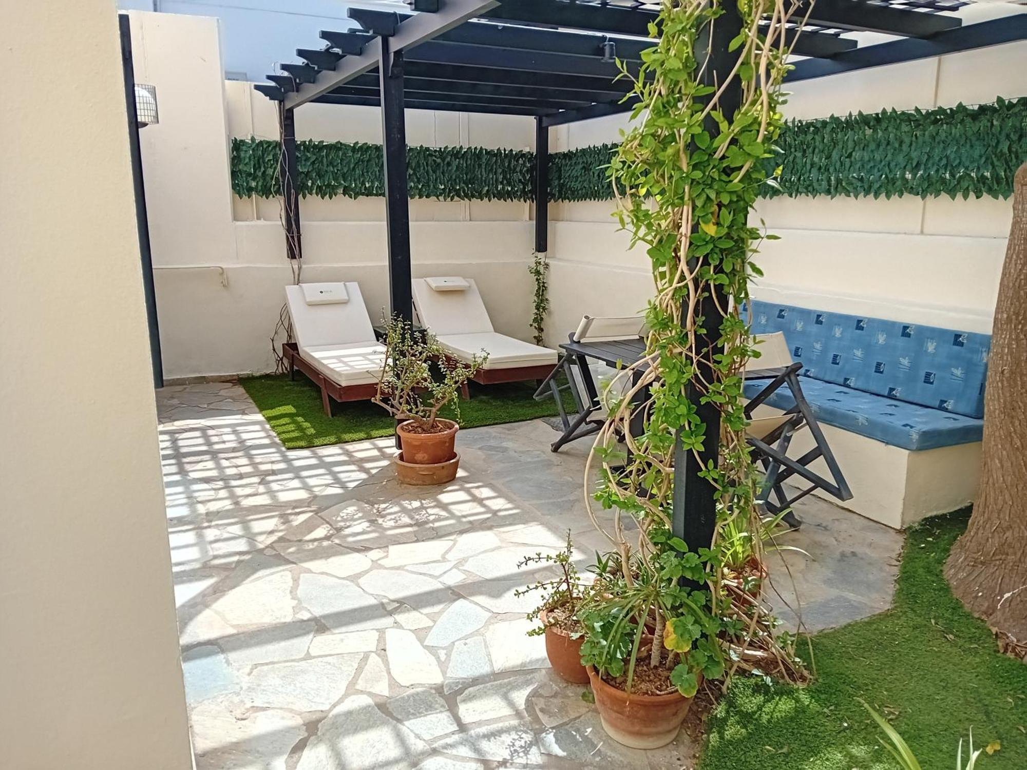 Julies Apartments Kokkini Hani Buitenkant foto
